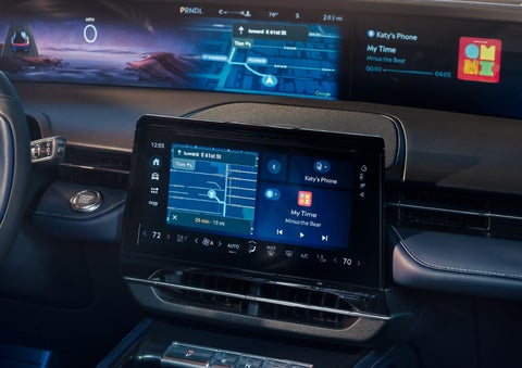 Driving directions are shown on the center touchscreen. | Bluebonnet Motors Lincoln in New Braunfels TX