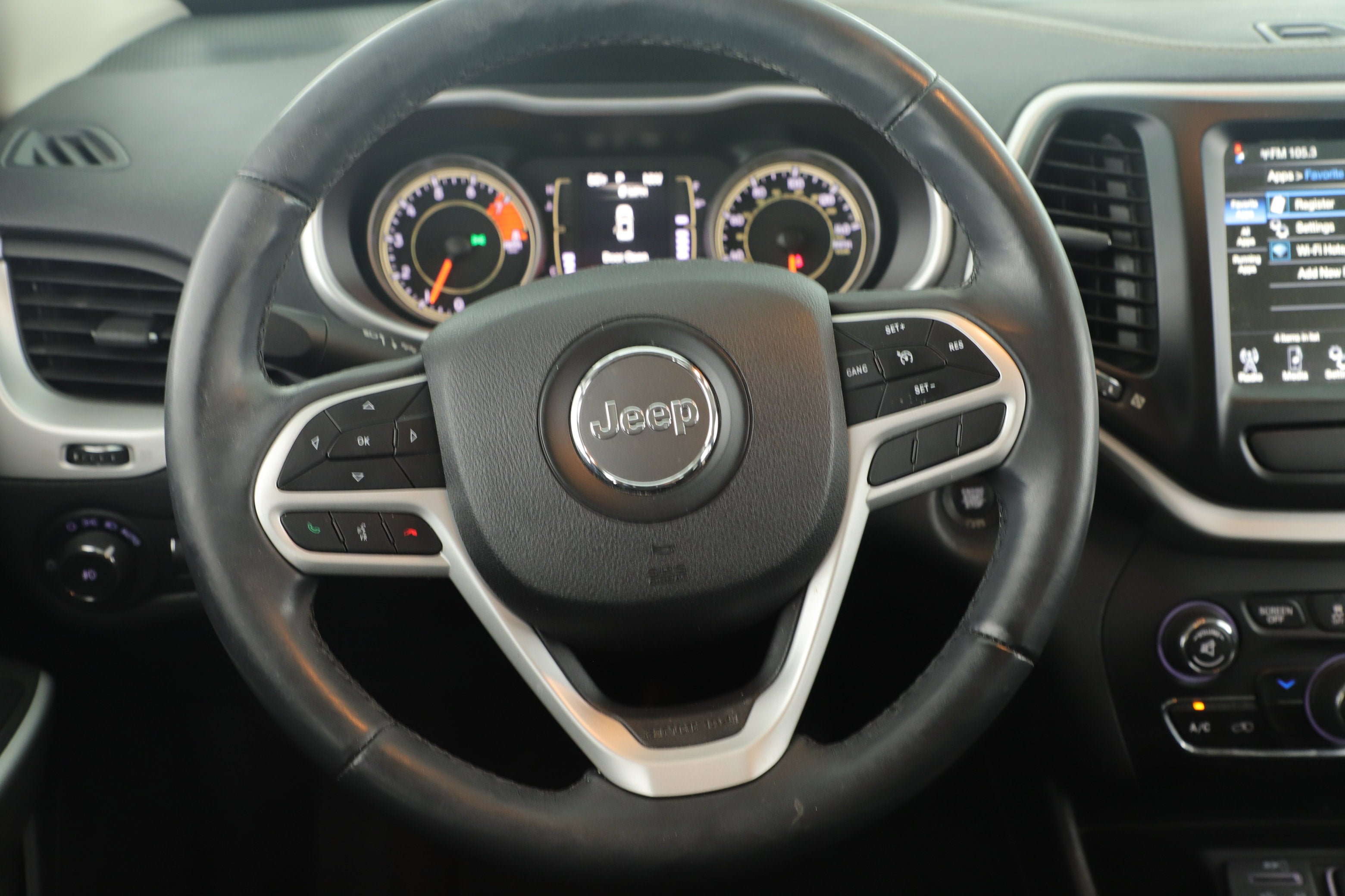 2018 Jeep Cherokee Latitude Plus