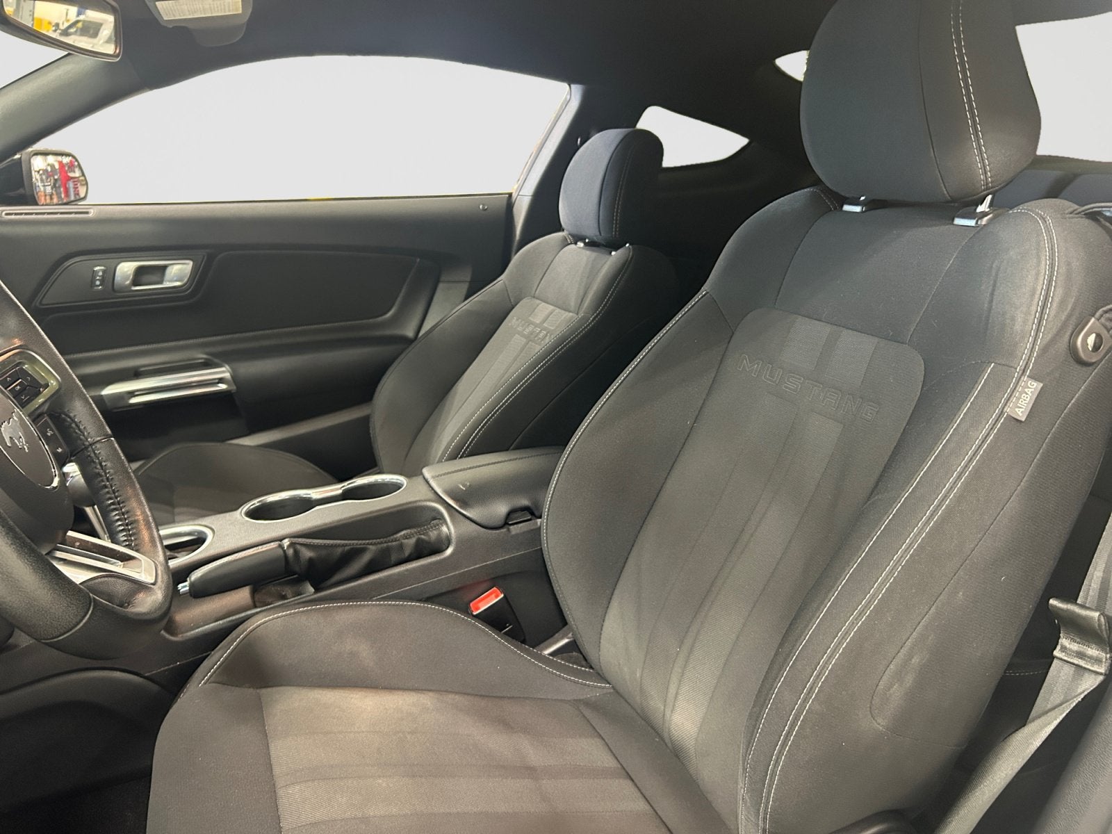 2019 Ford Mustang I4