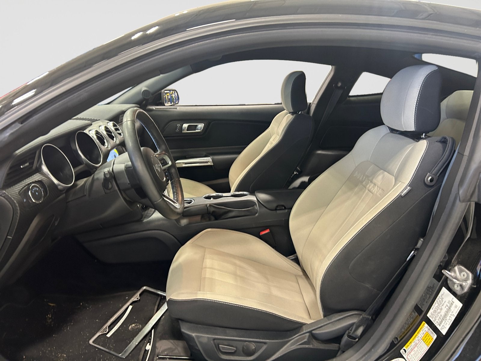 2022 Ford Mustang I4CP