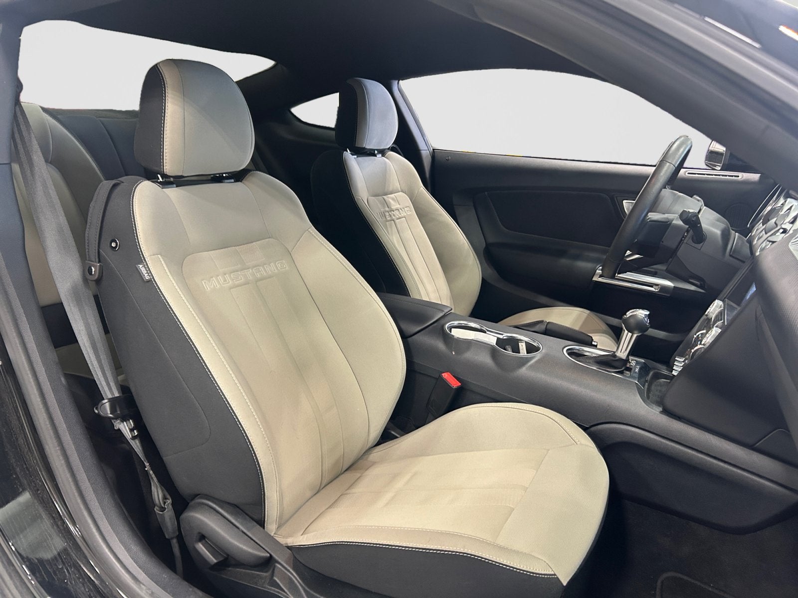 2022 Ford Mustang I4CP