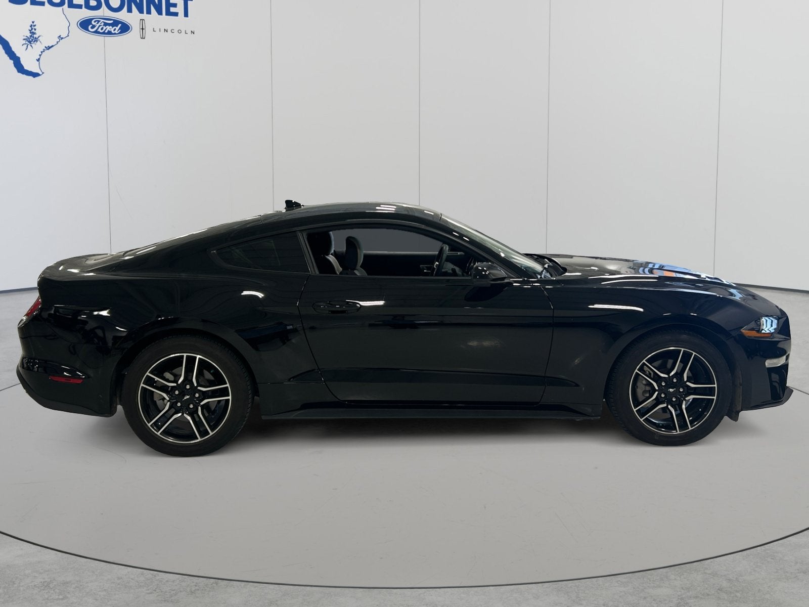 2022 Ford Mustang I4CP