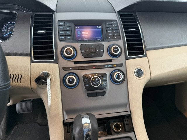 2016 Ford Taurus SE