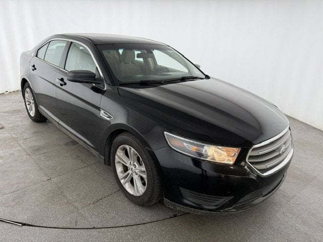 2016 Ford Taurus SE