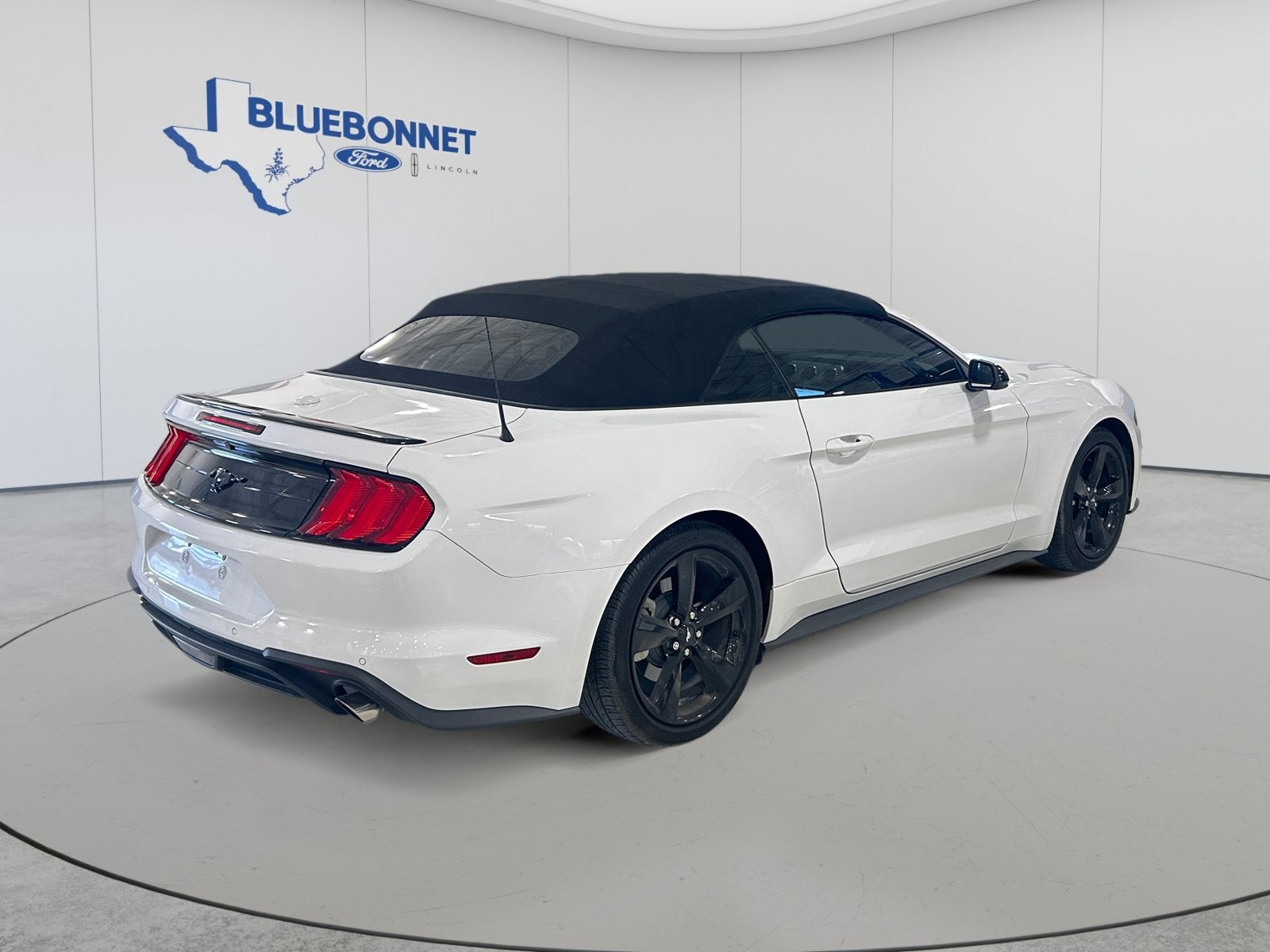 2022 Ford Mustang Premium