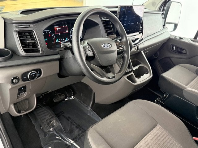 2023 Ford Transit Passenger Wagon XLT