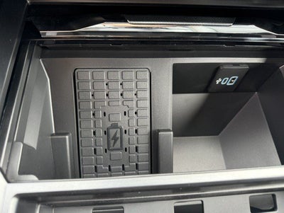 2027 Ford Super Duty F-350 DRW Chassis LARIAT