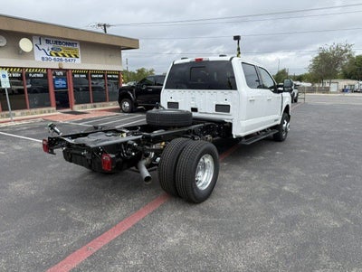 2027 Ford Super Duty F-350 DRW Chassis LARIAT
