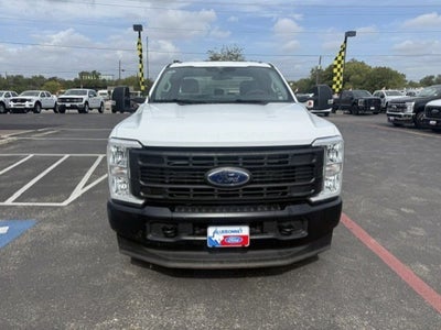 2025 Ford Super Duty F-350 DRW Crane XL
