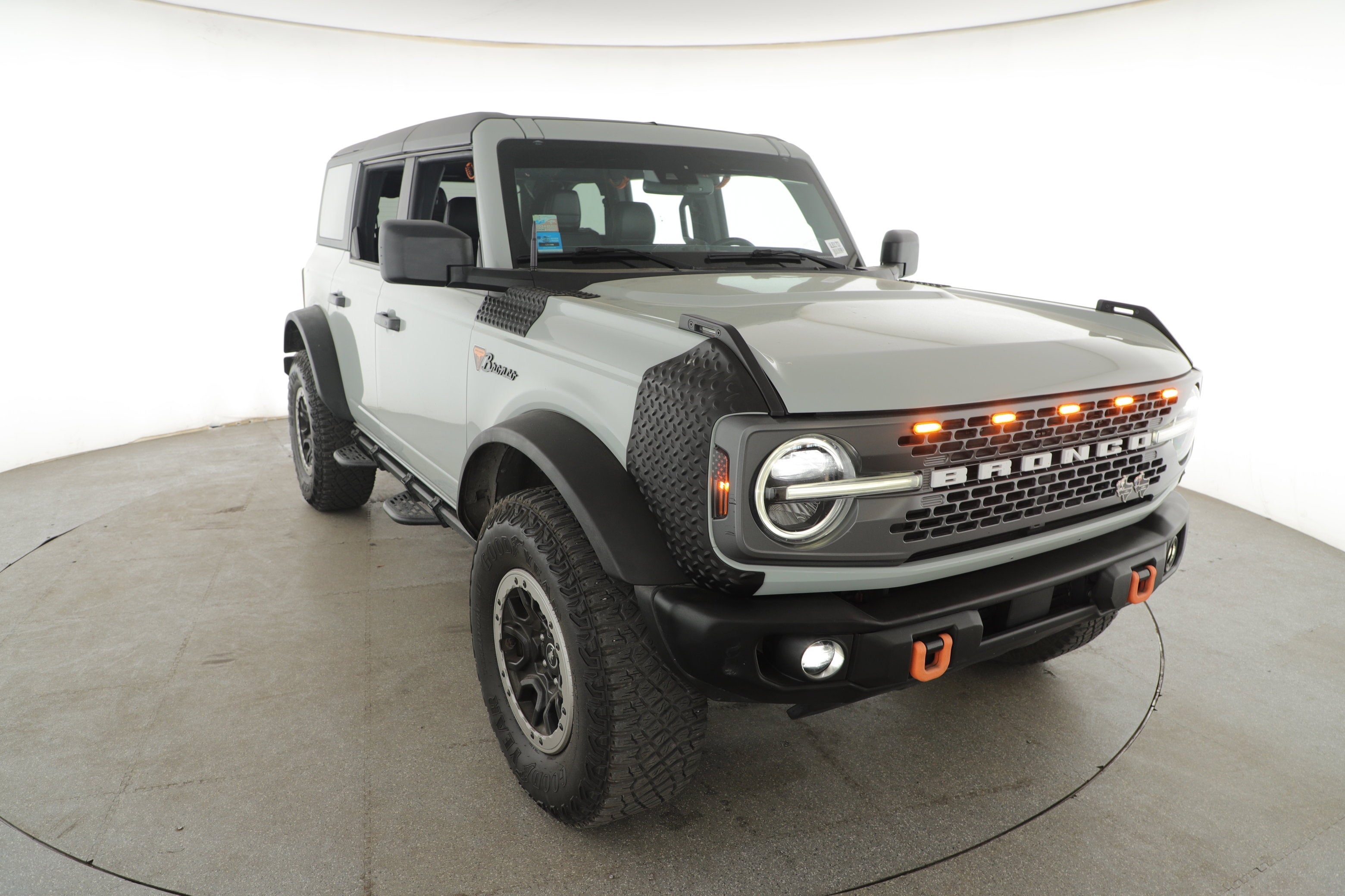 2022 Ford Bronco Base