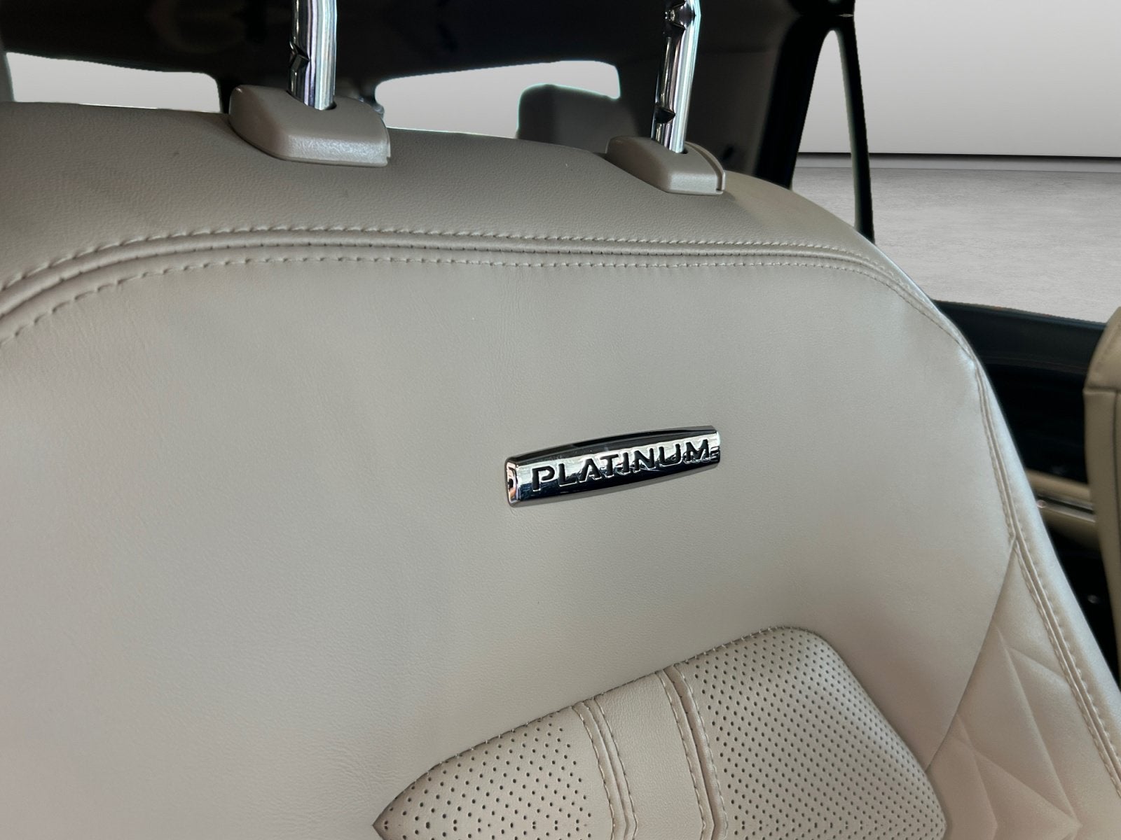 2023 Ford Expedition Max Platinum