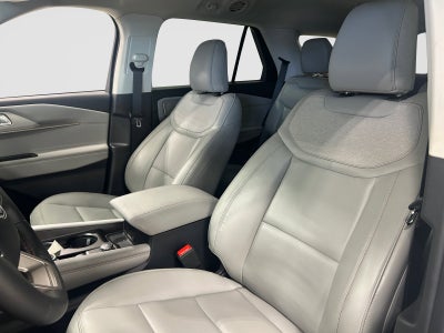 2026 Ford Explorer XLT