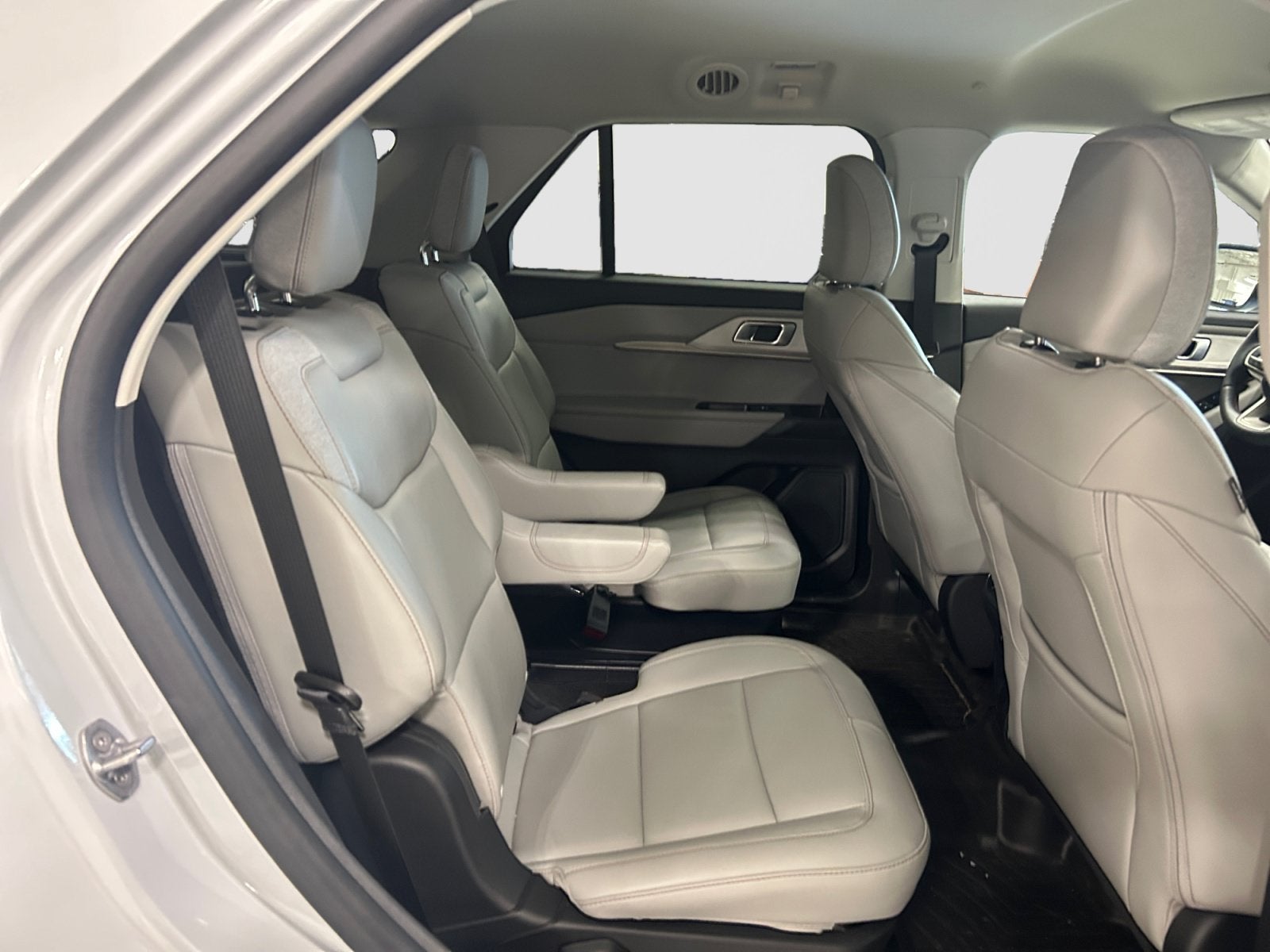 2026 Ford Explorer XLT
