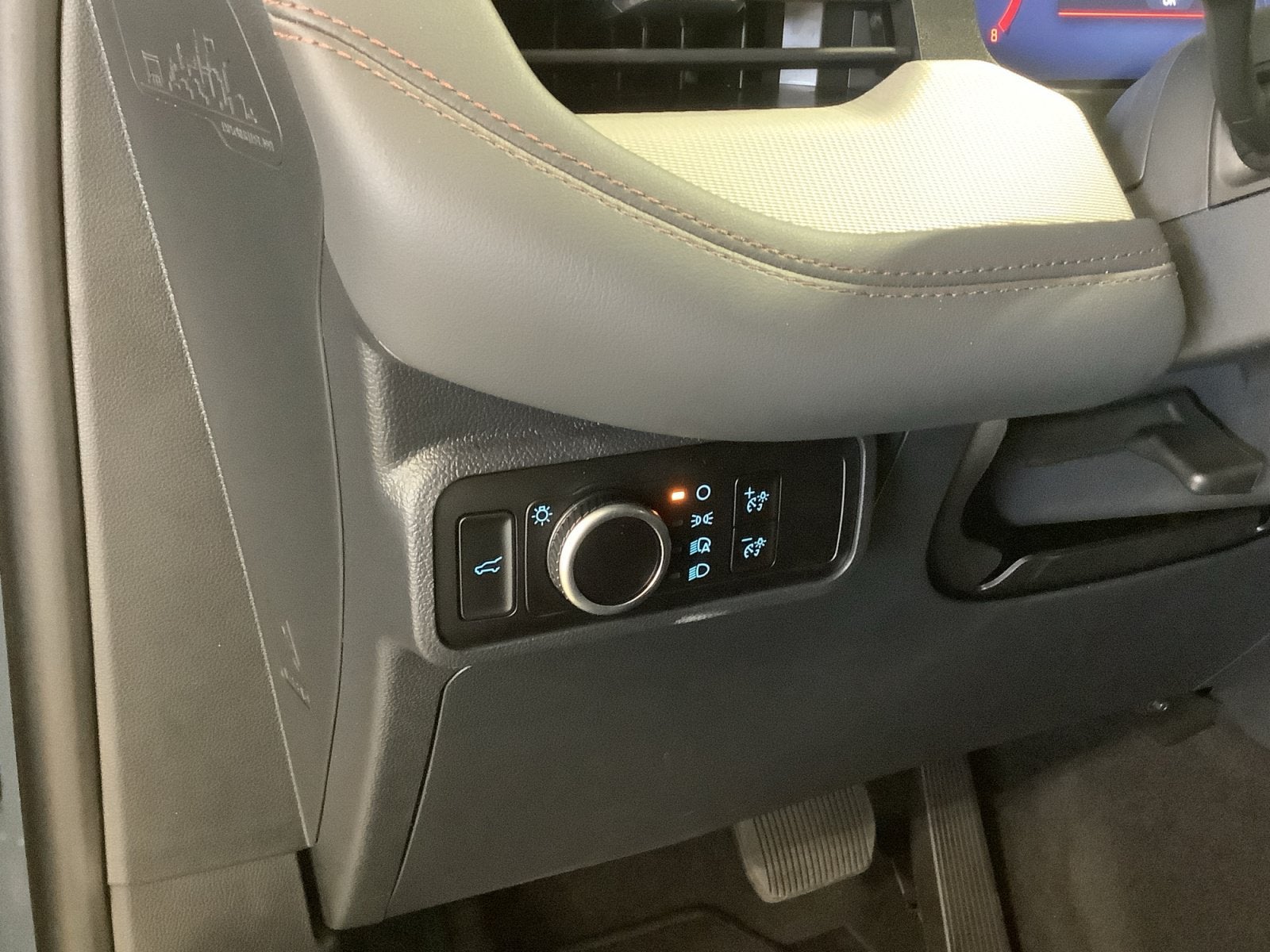 2026 Ford Explorer XLT