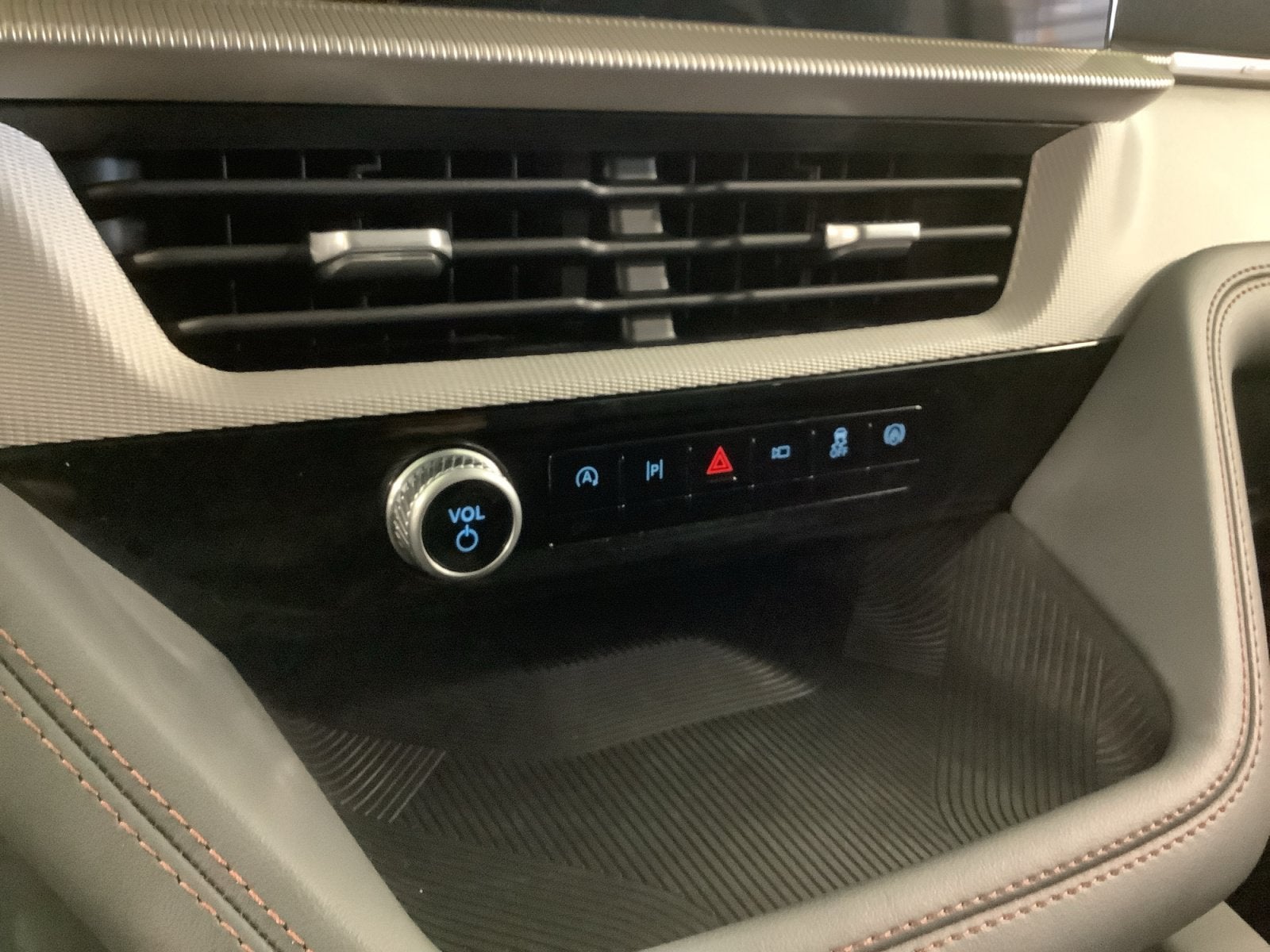 2026 Ford Explorer XLT