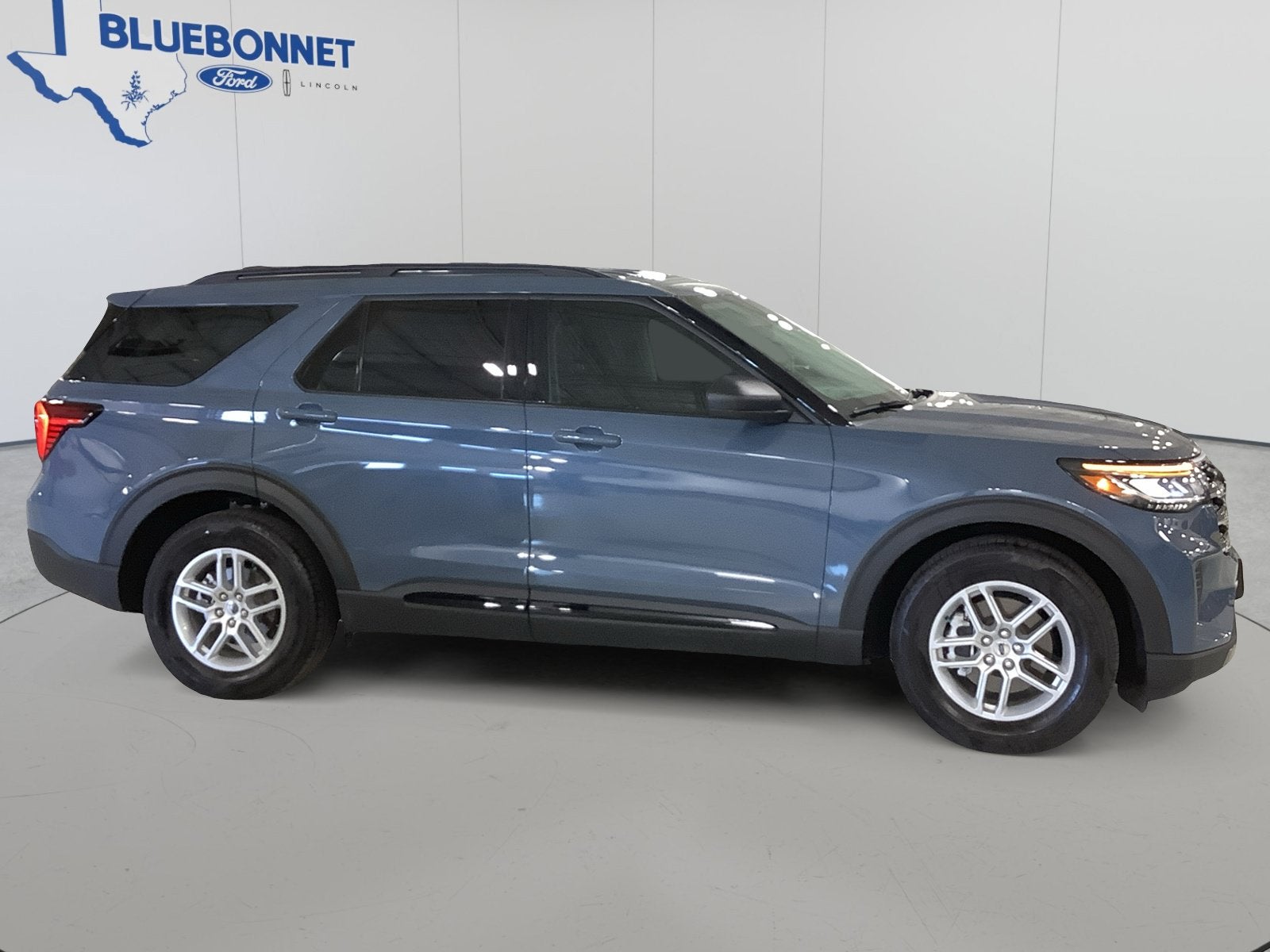 2026 Ford Explorer XLT