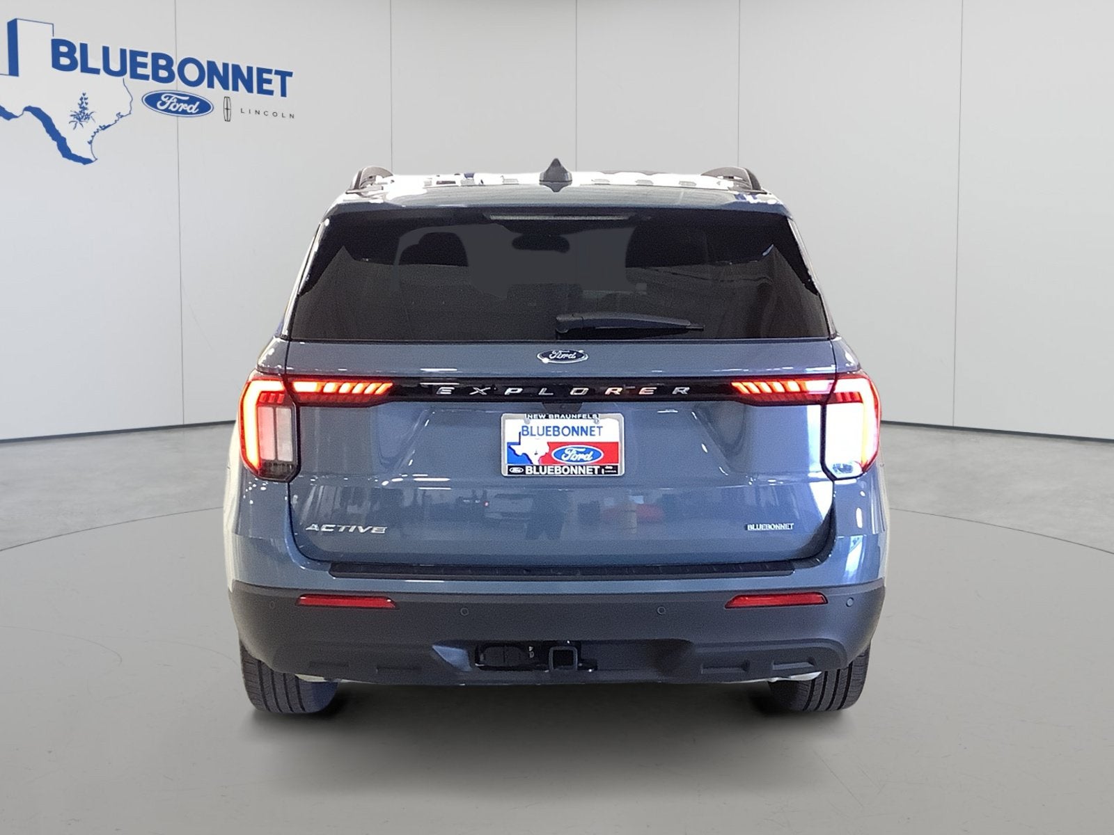 2026 Ford Explorer XLT