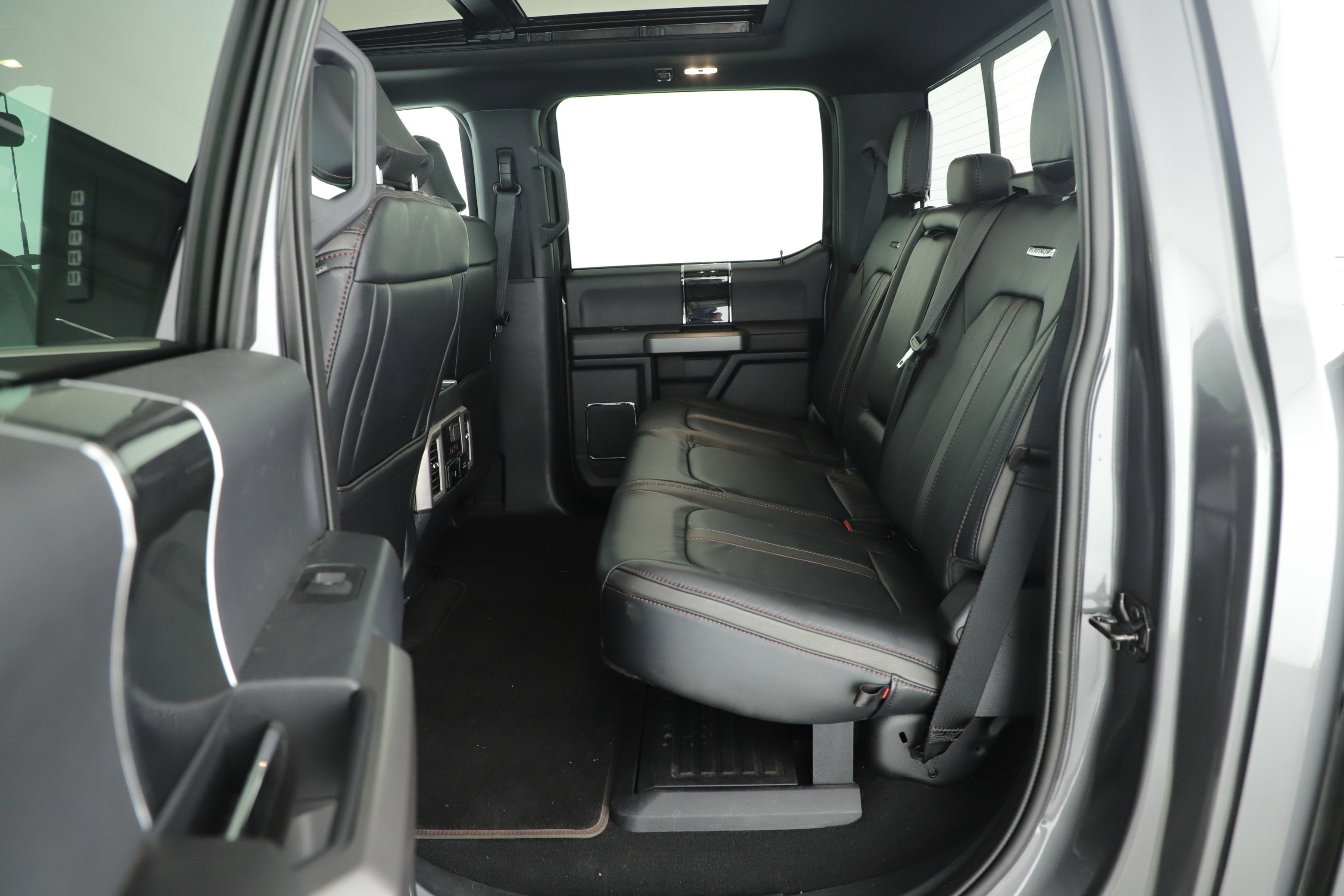 2022 Ford Super Duty F-250 SRW Platinum