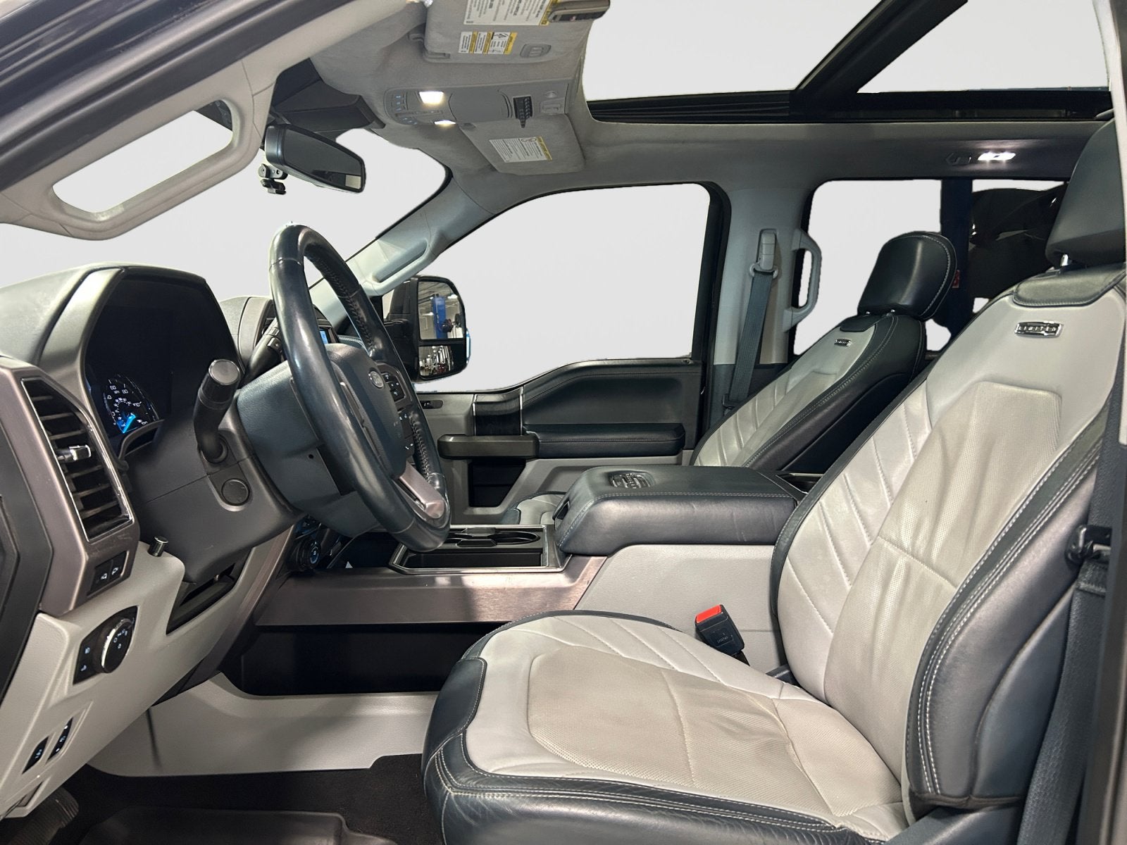 2022 Ford Super Duty F-250 SRW Limited
