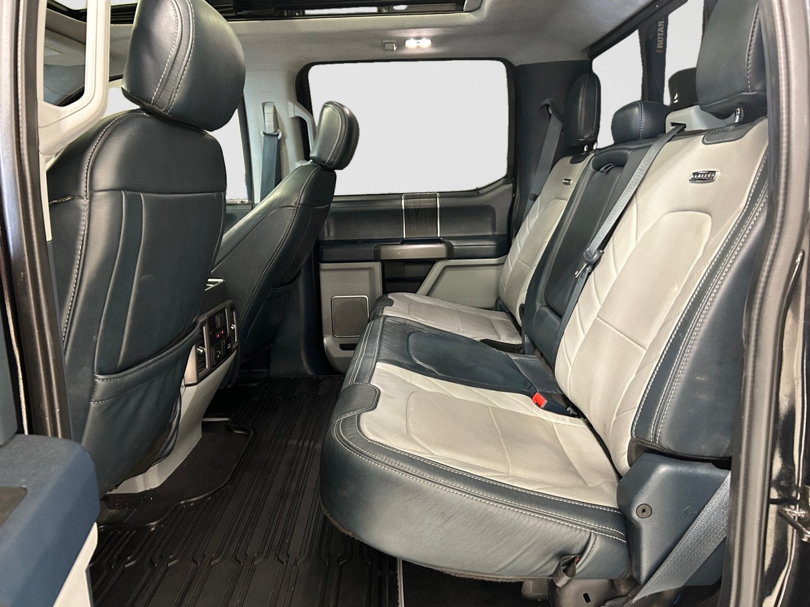 2022 Ford Super Duty F-250 SRW Limited