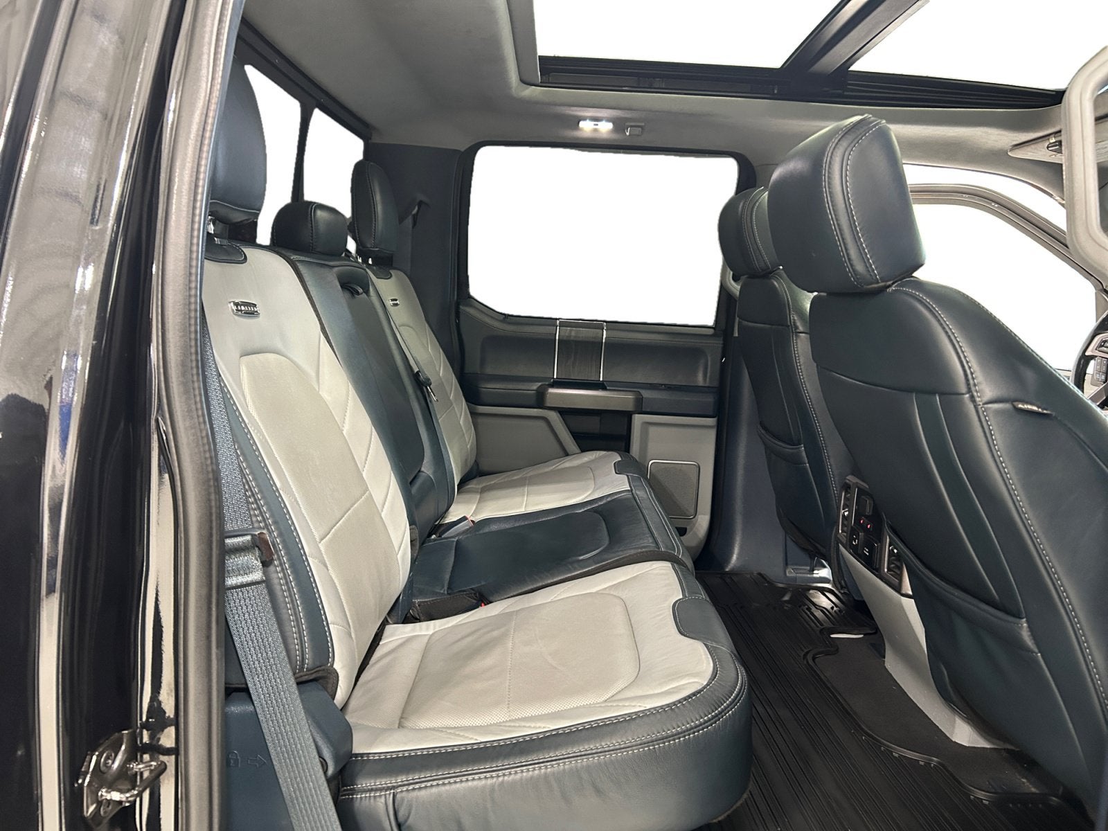 2022 Ford Super Duty F-250 SRW Limited