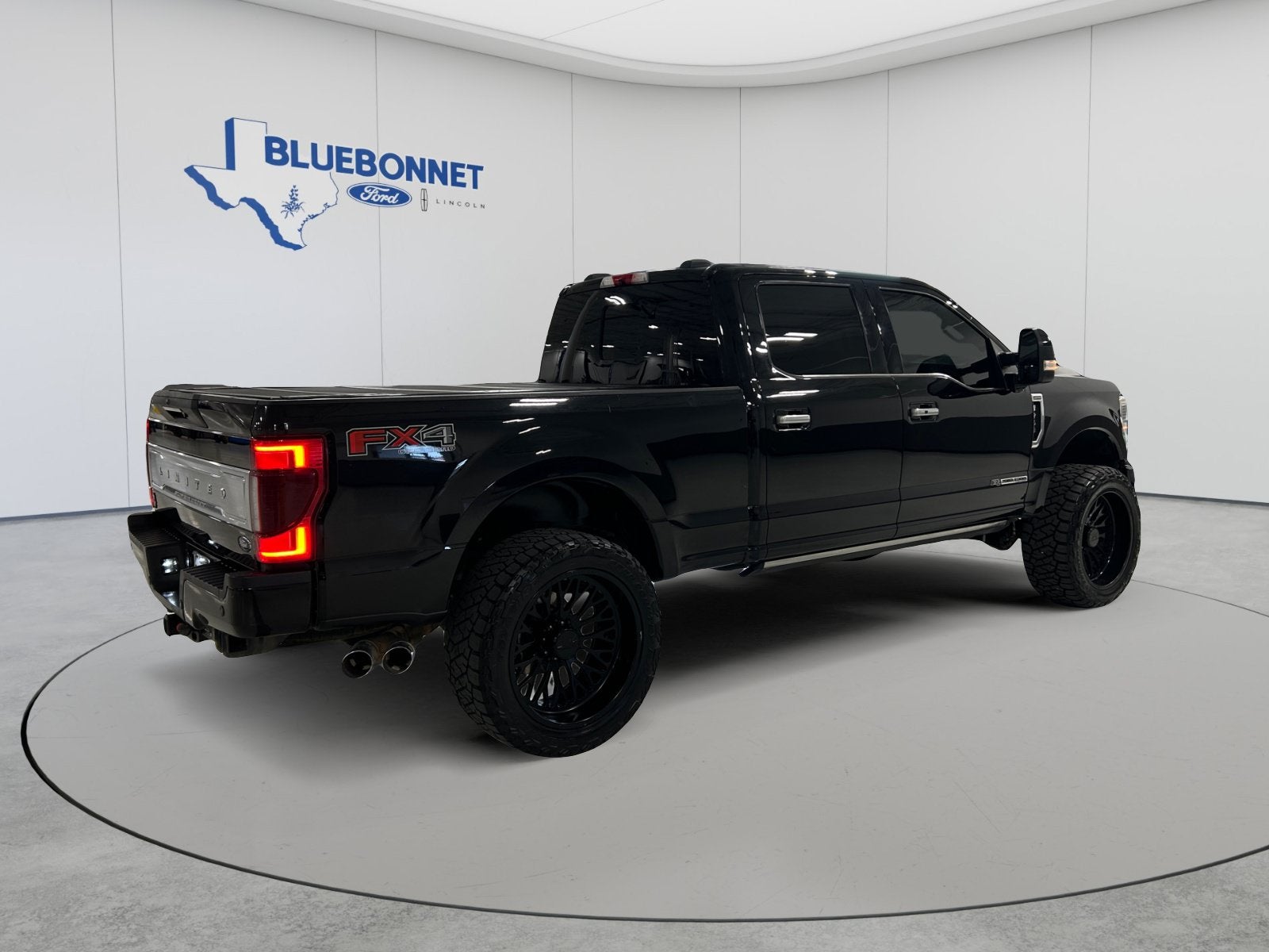 2022 Ford Super Duty F-250 SRW Limited