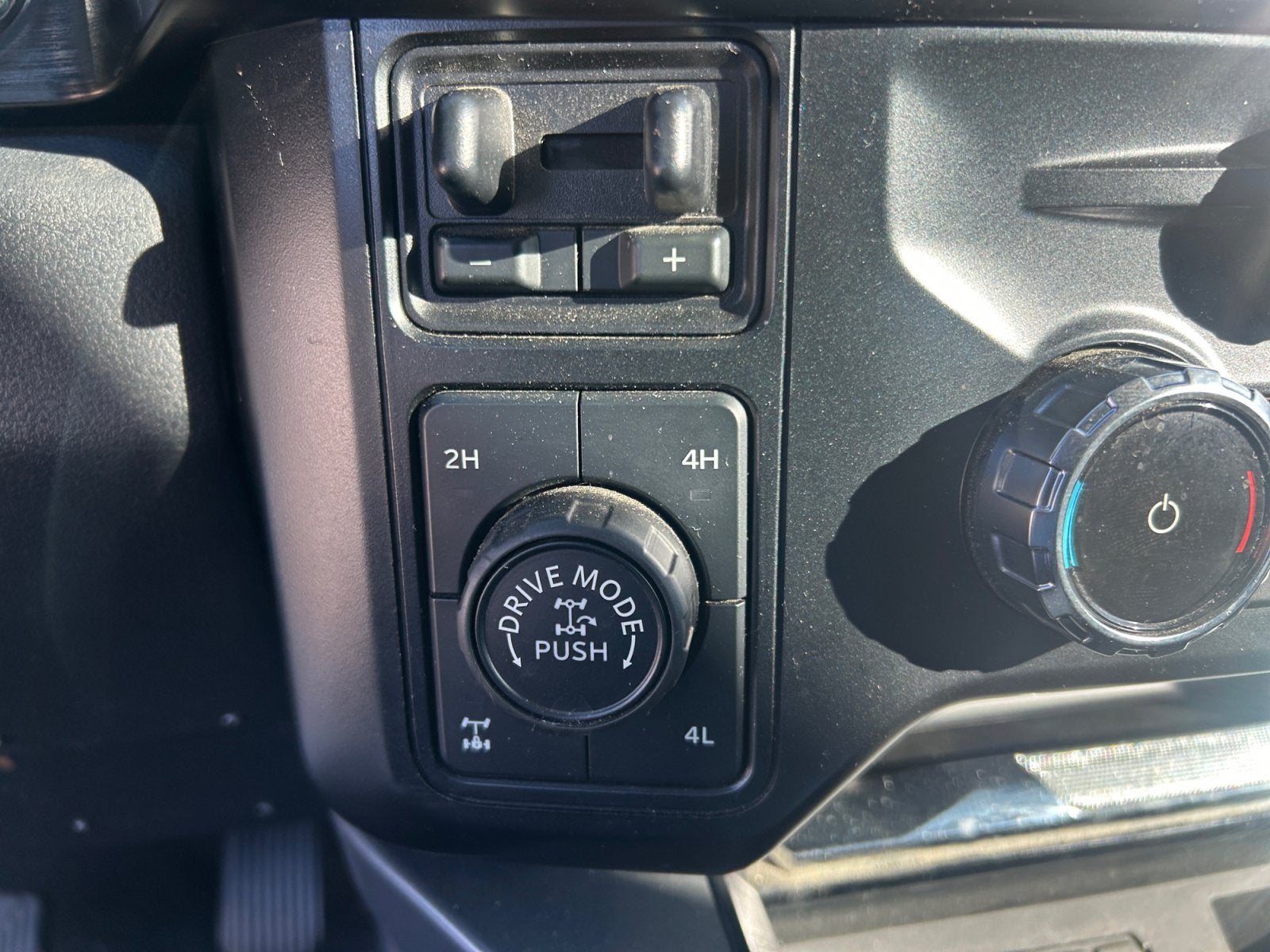 2024 Ford Super Duty F-250 SRW Lariat