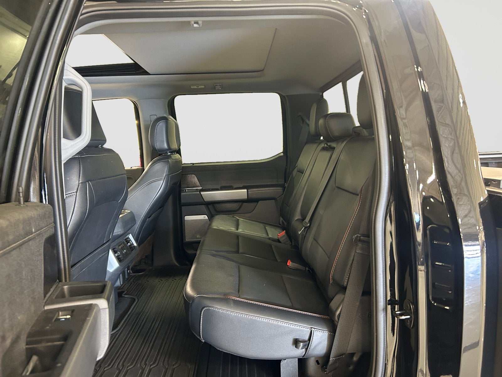 2023 Ford Super Duty F-250 SRW LARIAT