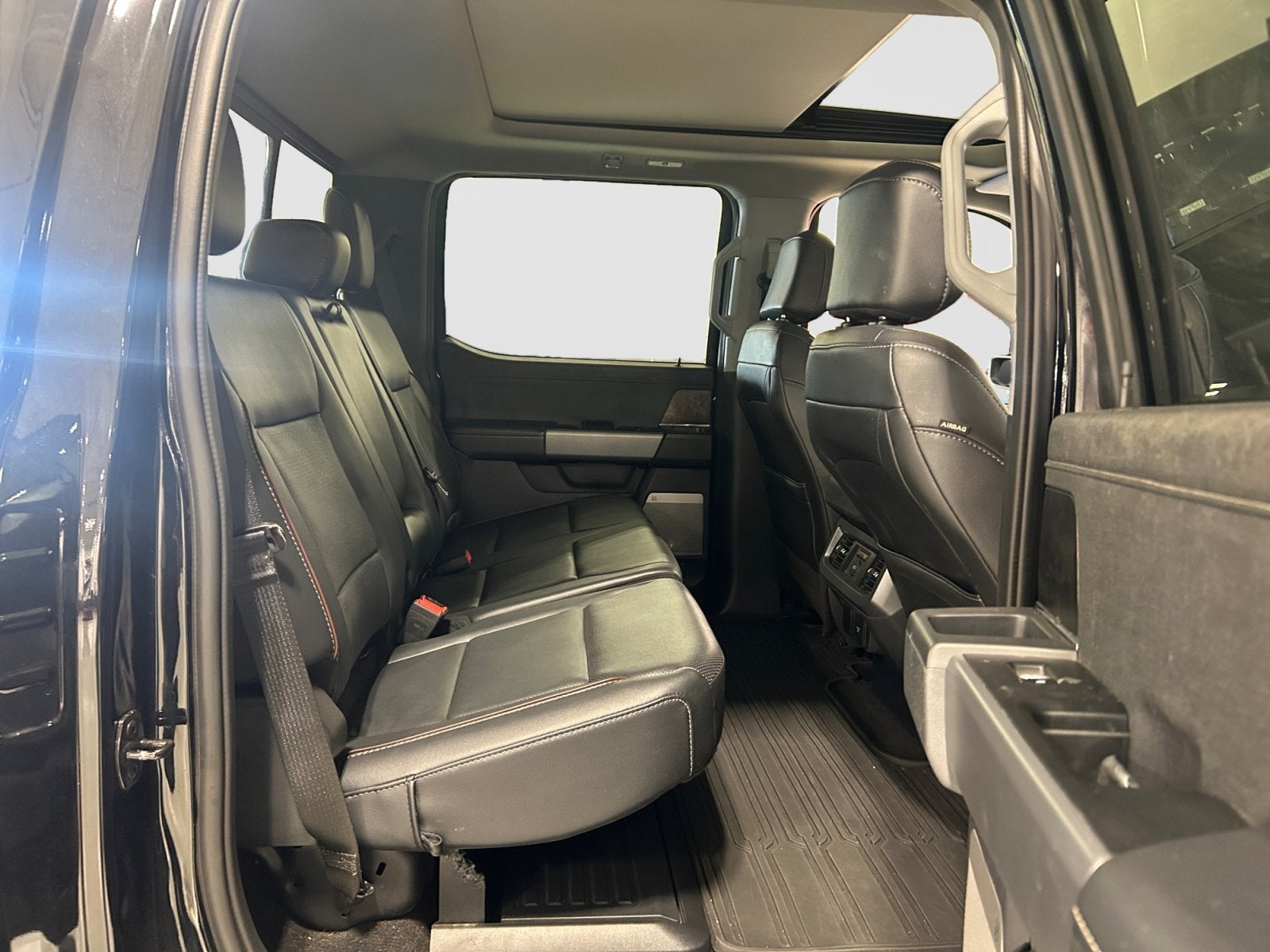 2023 Ford Super Duty F-250 SRW LARIAT