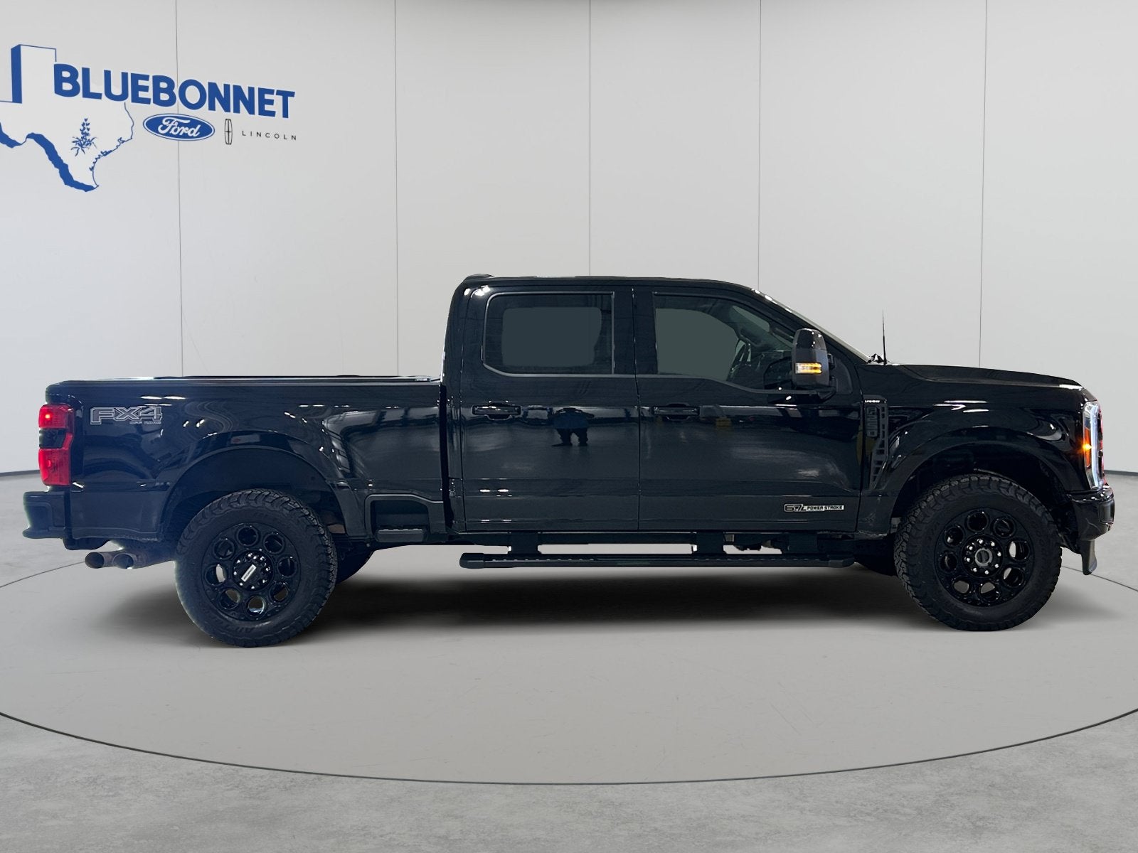 2023 Ford Super Duty F-250 SRW LARIAT