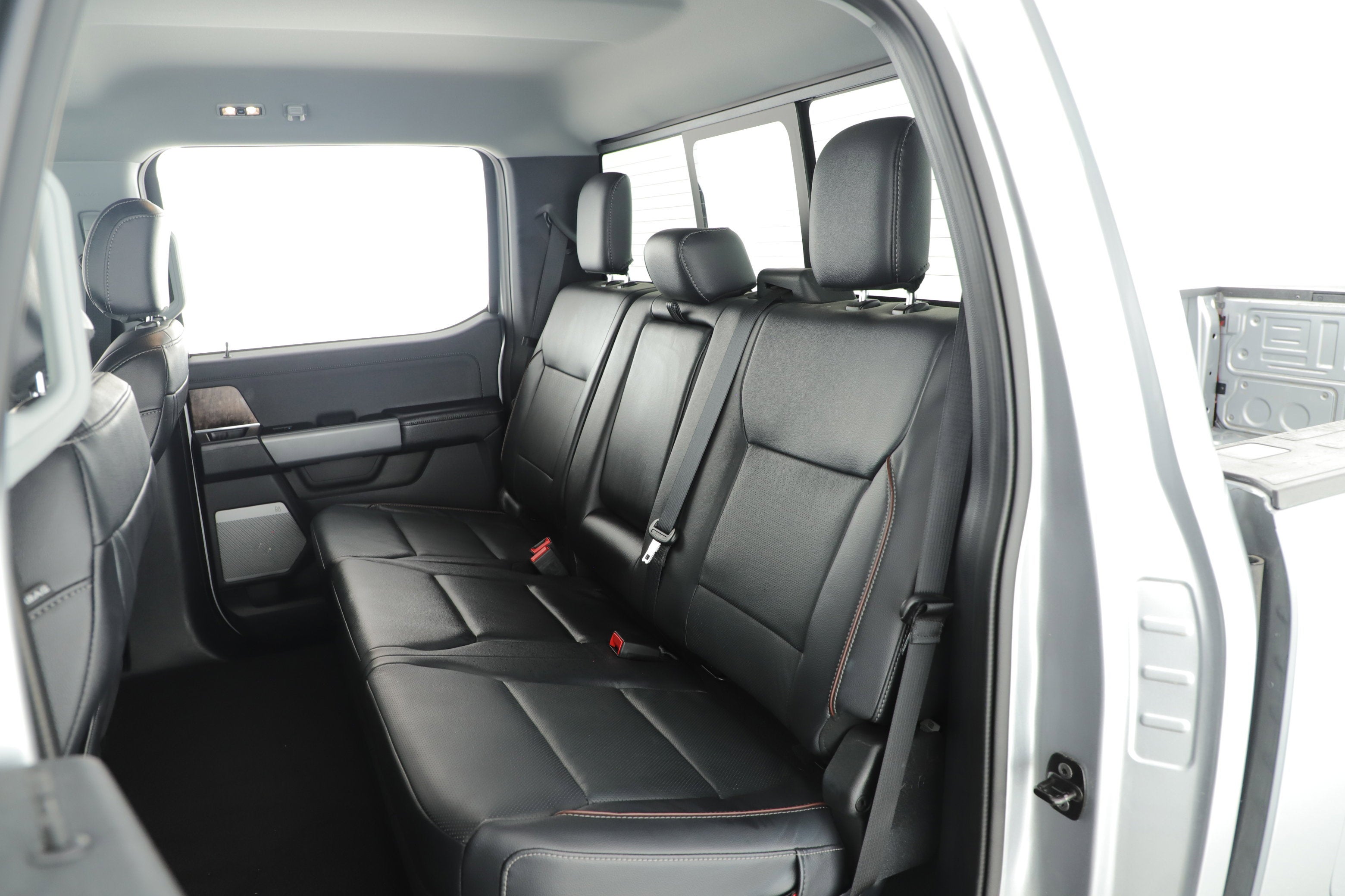 2024 Ford Super Duty F-350 SRW LARIAT