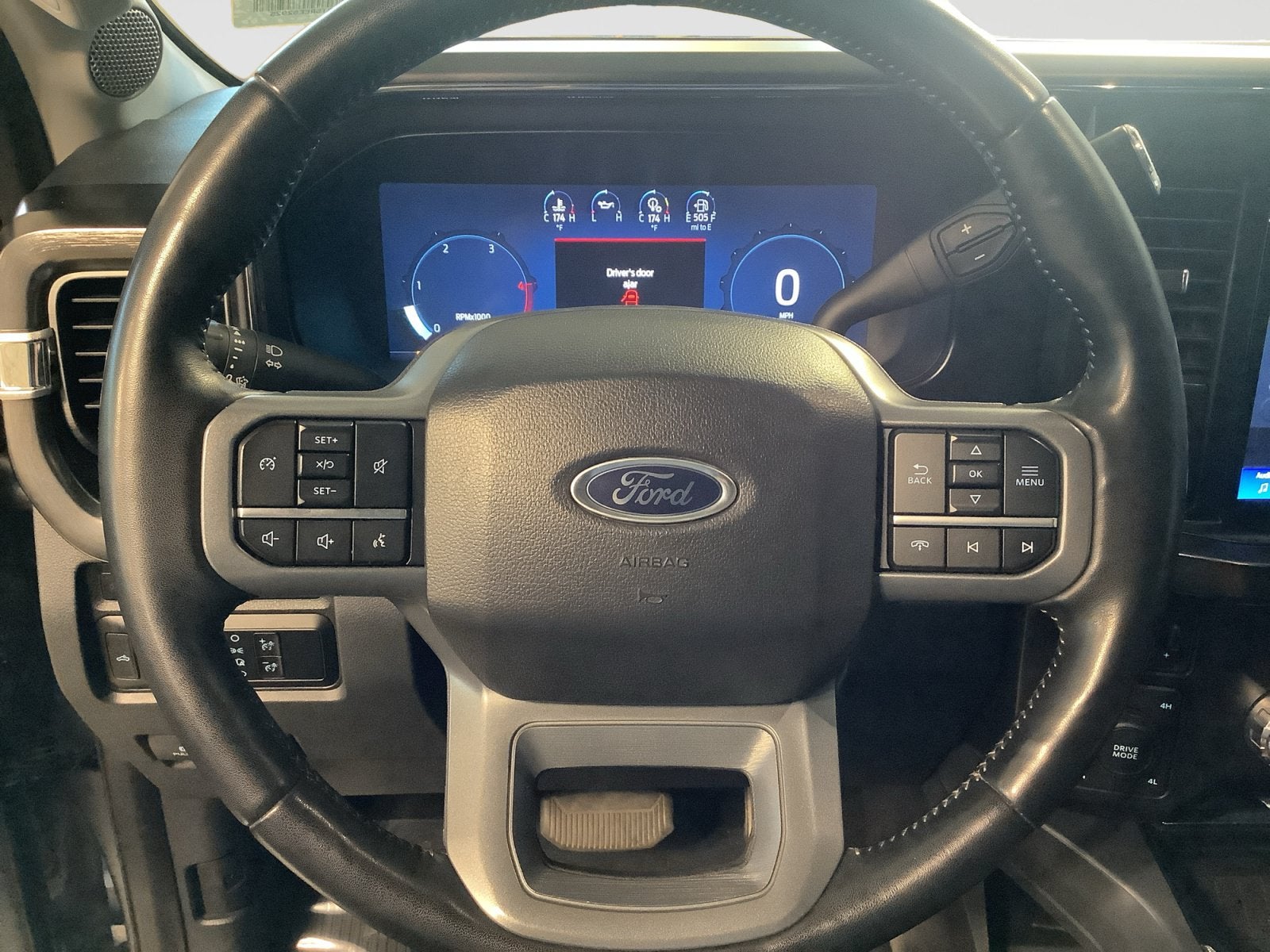 2024 Ford Super Duty F-350 SRW Lariat