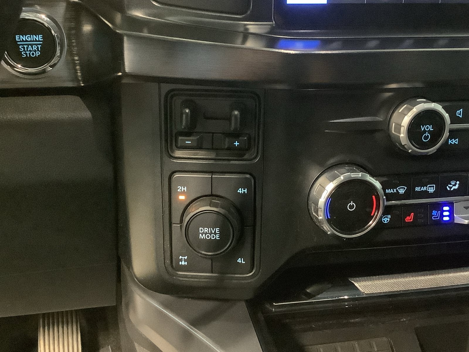 2024 Ford Super Duty F-350 SRW Lariat