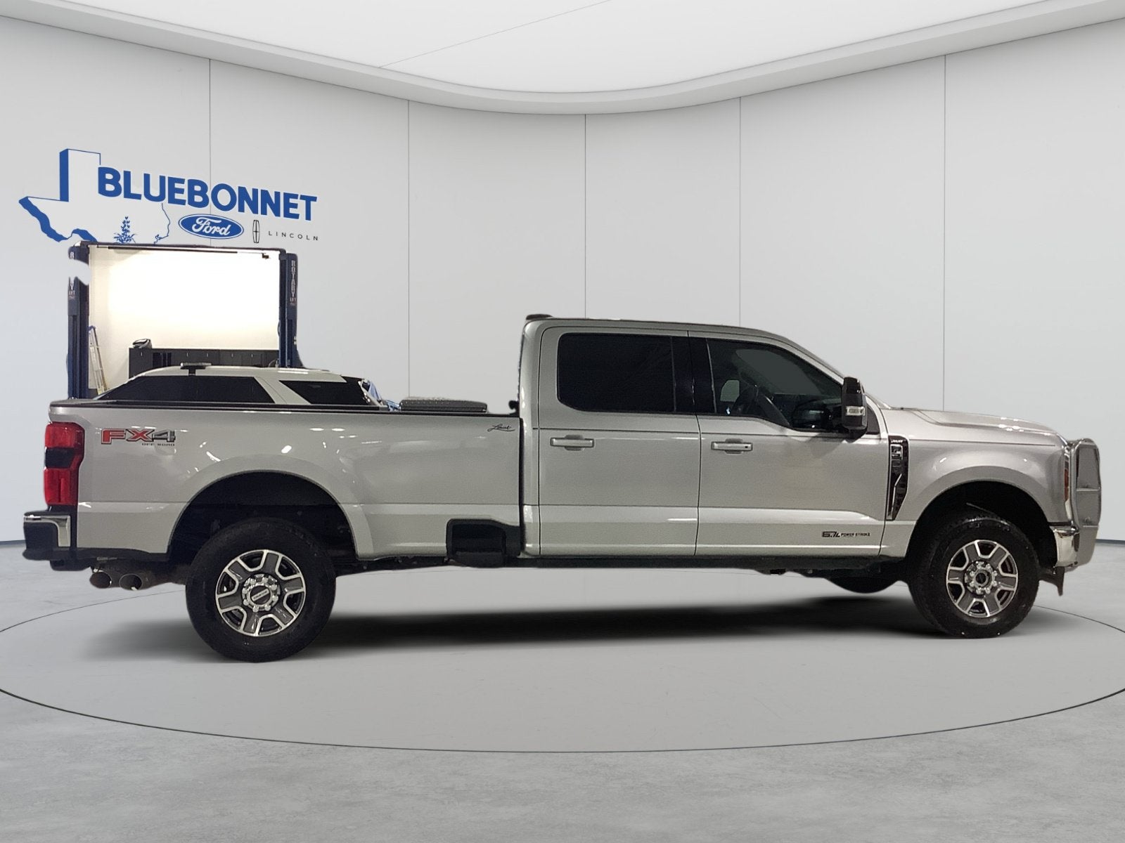 2024 Ford Super Duty F-350 SRW Lariat