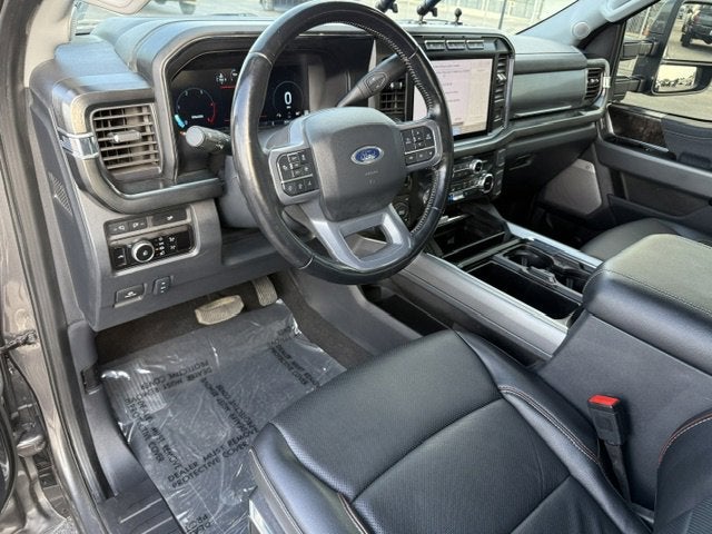 2023 Ford Super Duty F-350 DRW LARIAT