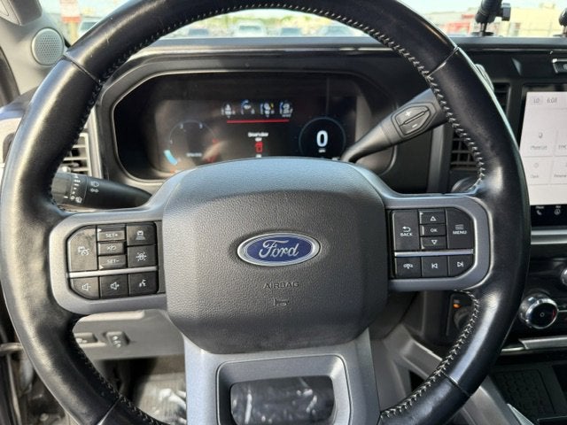 2023 Ford Super Duty F-350 DRW LARIAT