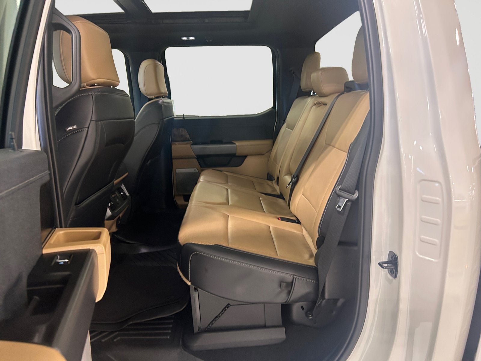 2025 Ford Super Duty F-350 DRW LARIAT