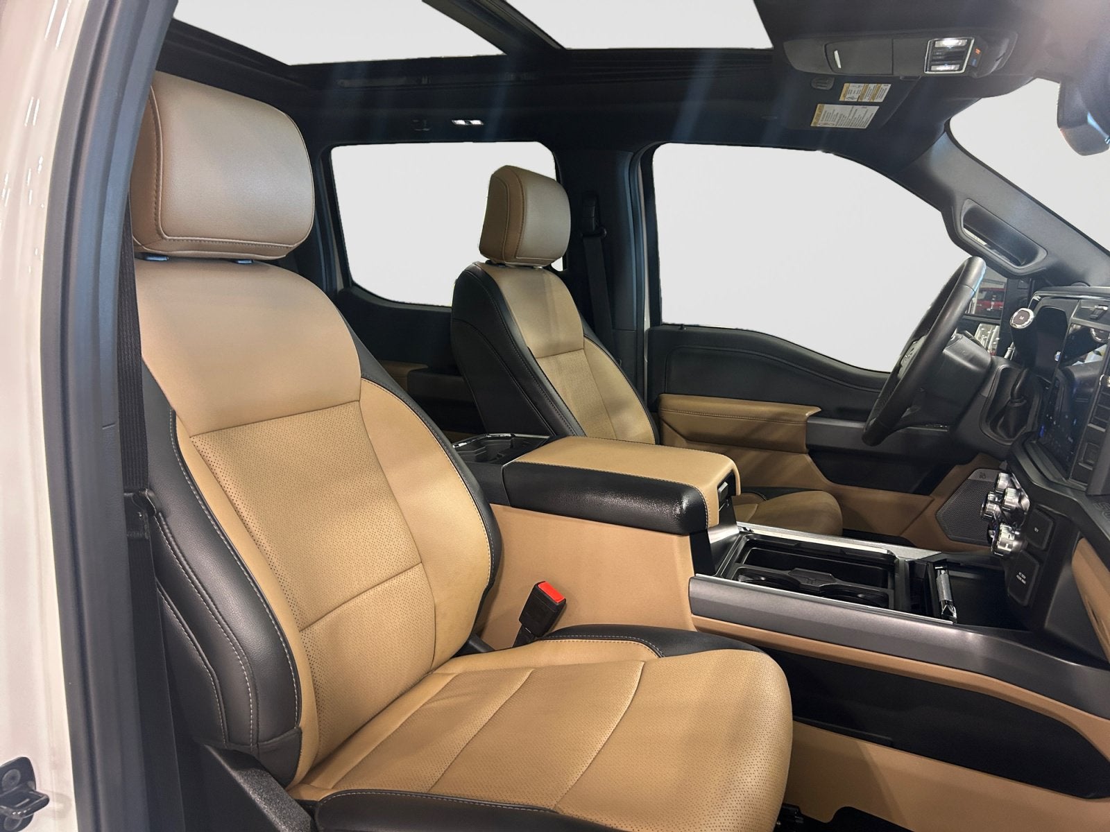 2025 Ford Super Duty F-350 DRW LARIAT