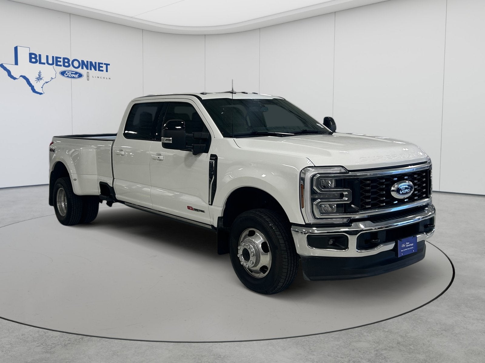 2025 Ford Super Duty F-350 DRW LARIAT