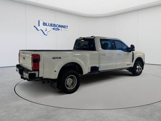 2025 Ford Super Duty F-350 DRW LARIAT