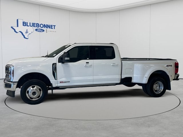 2025 Ford Super Duty F-350 DRW LARIAT
