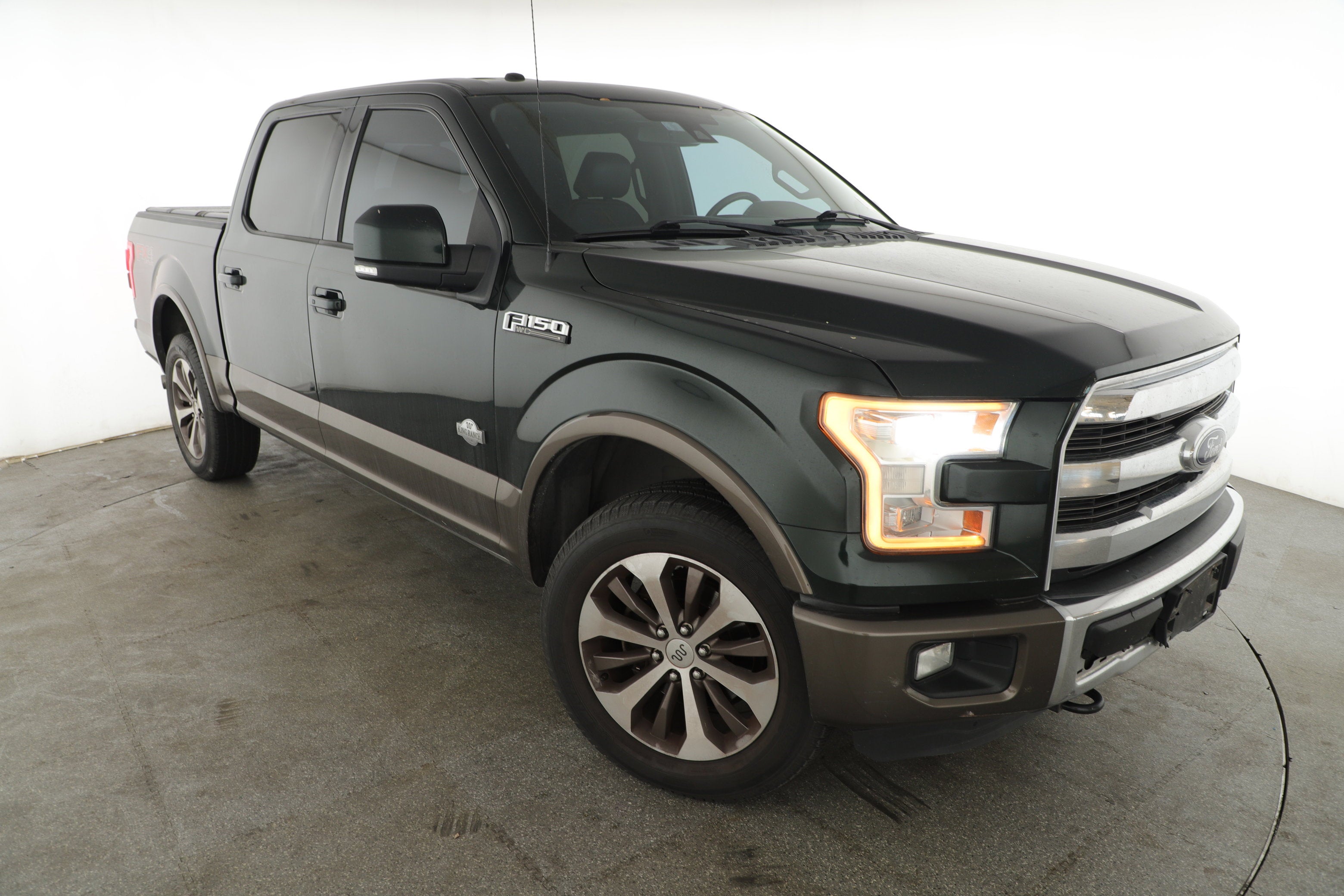 2016 Ford F-150 Base