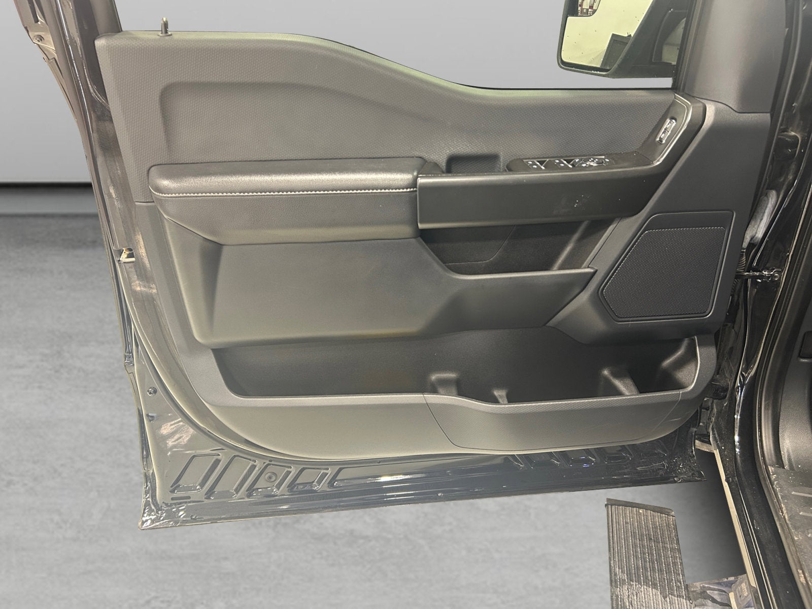 2023 Ford F-150 STX
