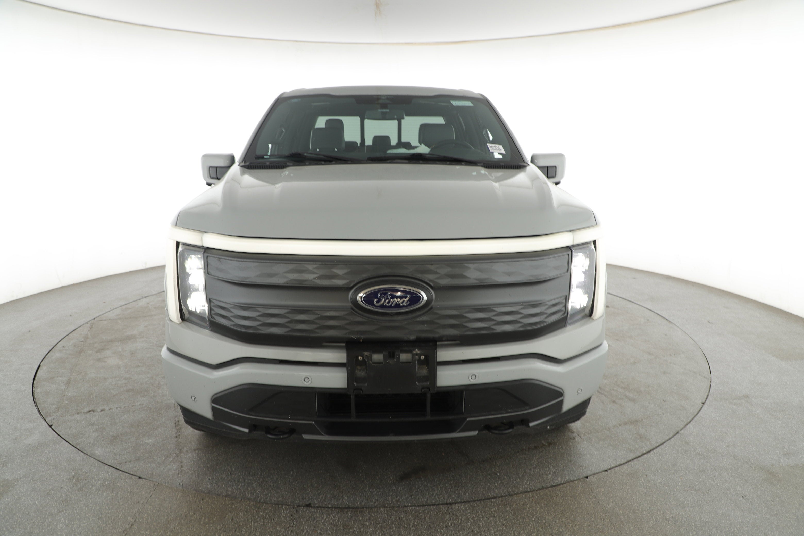 2023 Ford F-150 Lightning Base