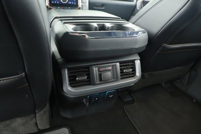 2023 Ford F-150 Lightning Base