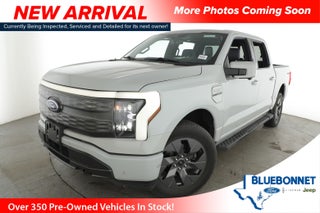 2023 Ford F-150 Lightning Base