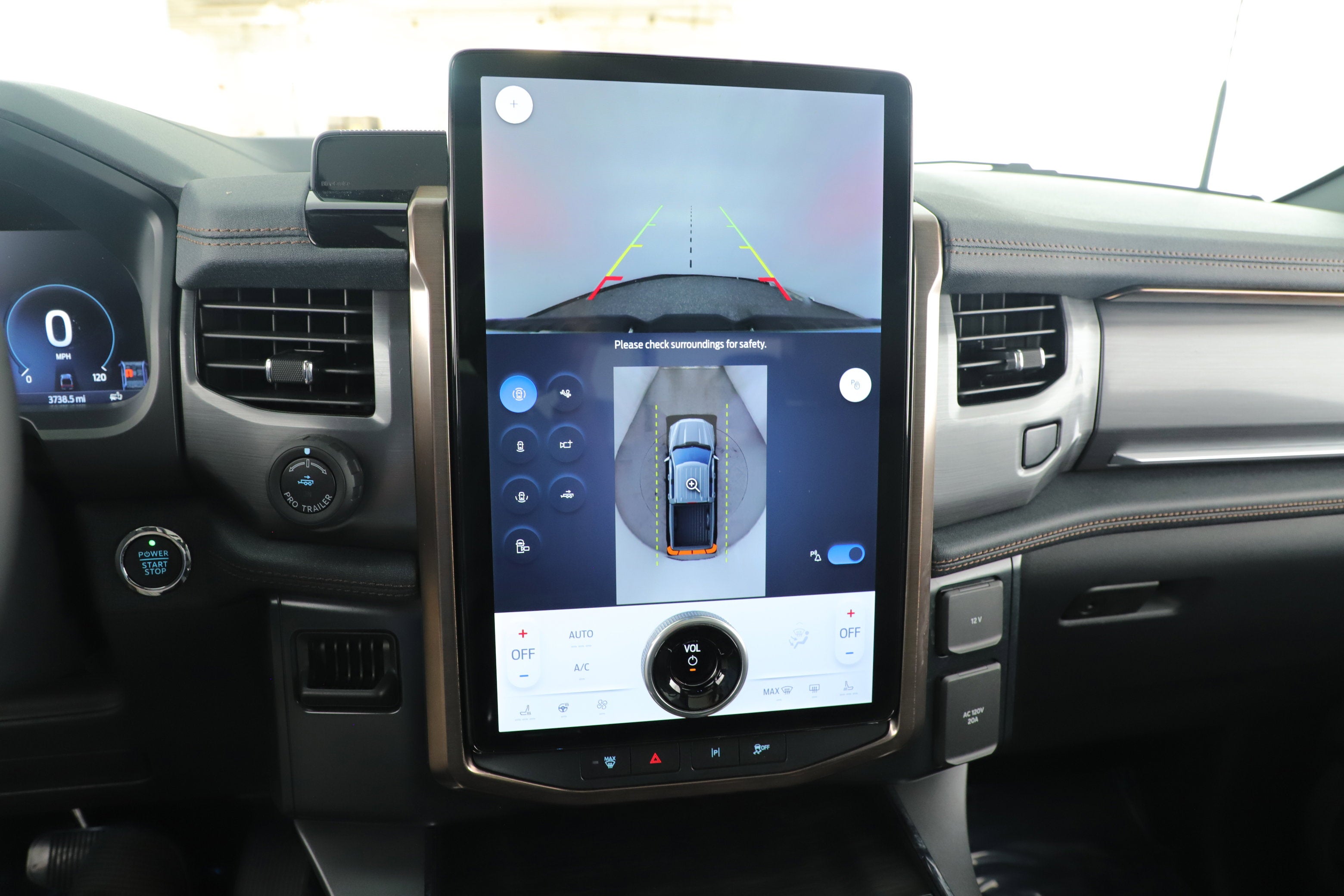 2025 Ford F-150 Lightning LARIAT