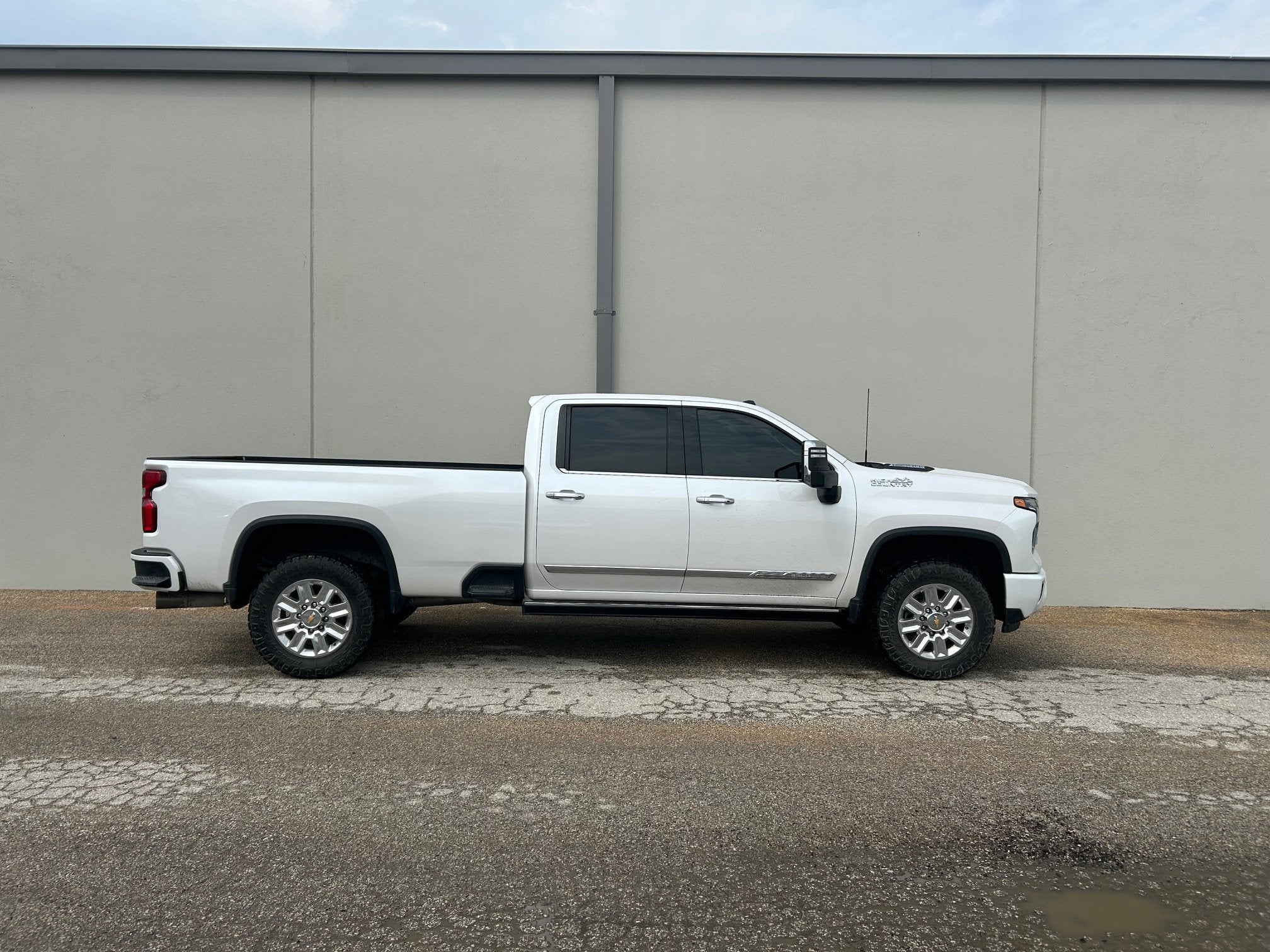 2024 Chevrolet Silverado 3500HD High Country