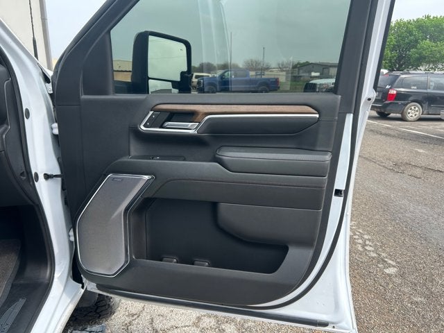 2024 Chevrolet Silverado 3500HD High Country