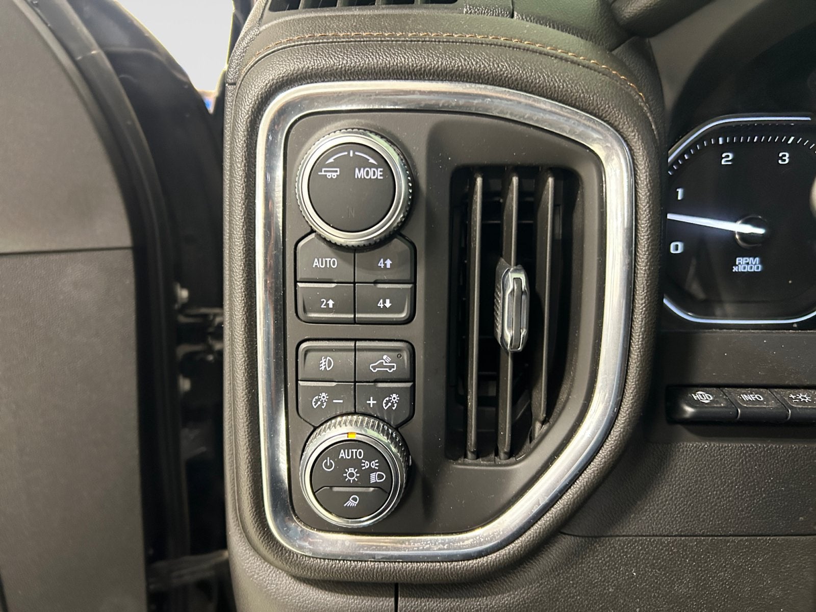 2022 GMC Sierra 2500HD AT4